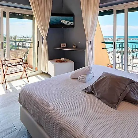 Zia Piera Hotel 3*