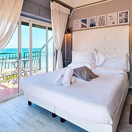 Zia Piera Hotel 3*